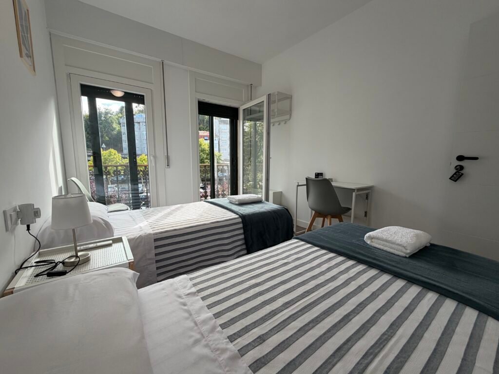 Habitación Doble 101 (1ª Planta - 2 Camas Individuales)