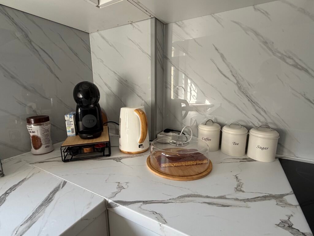 Habitación Doble 101 (1ª Planta - 2 Camas Individuales)