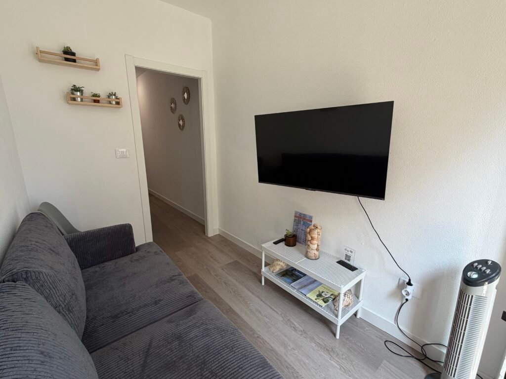 Habitación Doble 101 (1ª Planta - 2 Camas Individuales)
